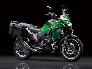 17KLE250B_GN1_Styling01_R.jpg