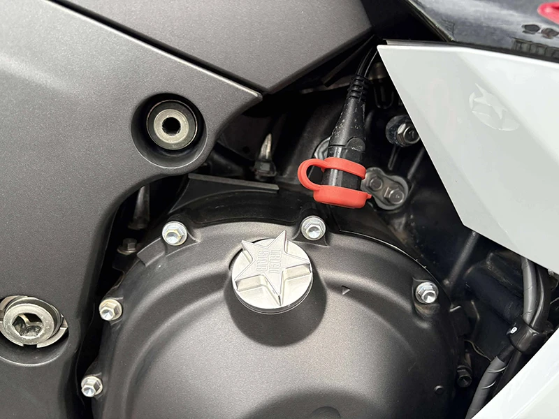 オプティメイト用充電ケーブル。