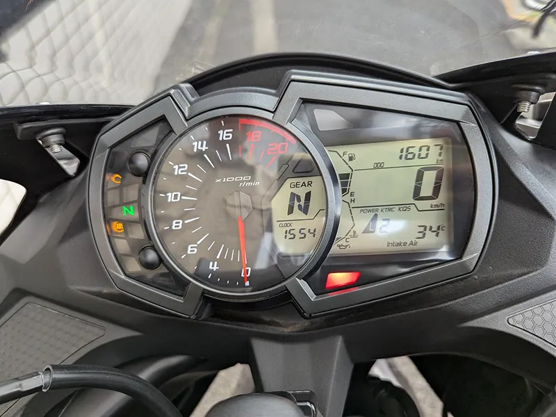 走行距離は1607kmと少ないです。